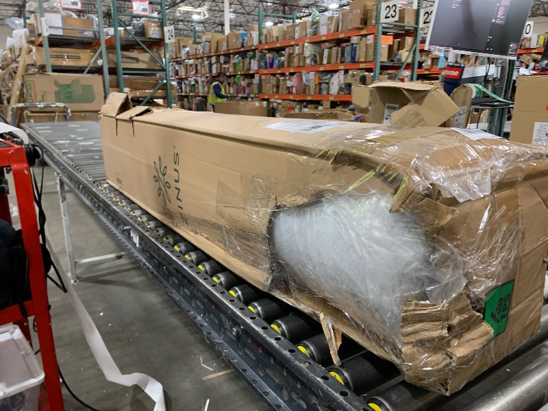 Photo 1 of Zinus 12 Inch Green Tea Cooling Memory Foam Mattress [New Version], Queen, Fiberglass Free, Medium Firmness, Cooling Gel Foam, Certified Safe Foams & Fabric, Mattress in A Box