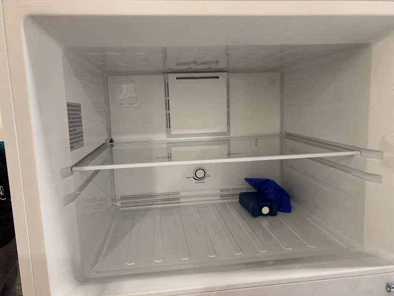 Photo 1 of Kenmore 30" 18.1 Cu. ft. Capacity Standard Refrigerator with Top Freezer, Adjustable Shelves, White CHECK `COMMENTS