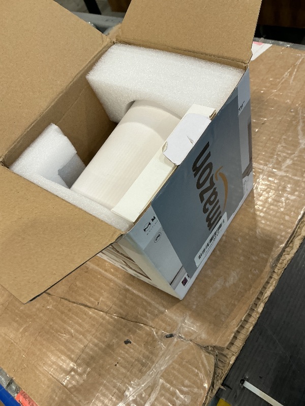 Photo 1 of ?Electric Focus?Magcubic Mini Projector 4K Support, Portable Projector with WiFi 6 and Bluetooth 5.4, Smart Proyector, 5W Soundbase Speaker, 180°Rotation for Home Theater