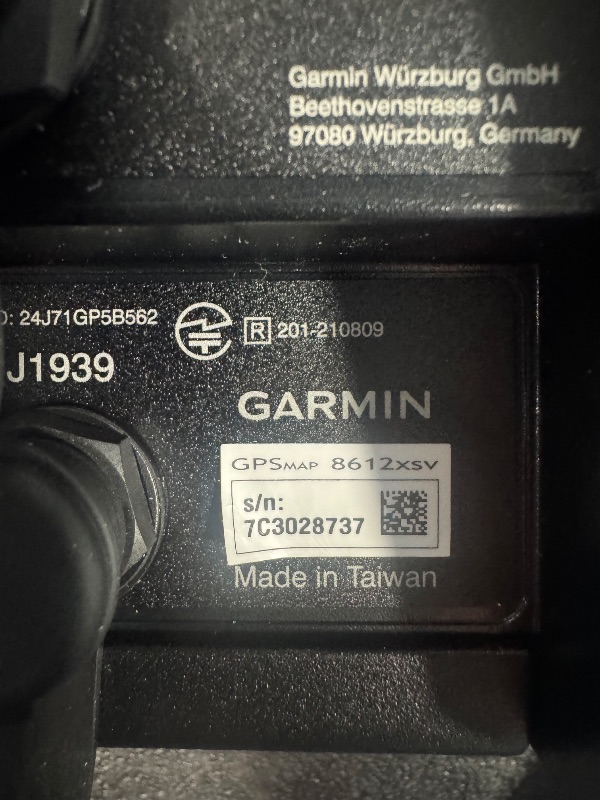 Photo 1 of **PARTIAL SET/check clerk comments**Garmin 010-02092-51 GPSMAP 8612xsv with Mapping and Sonar - 12", Navionics+