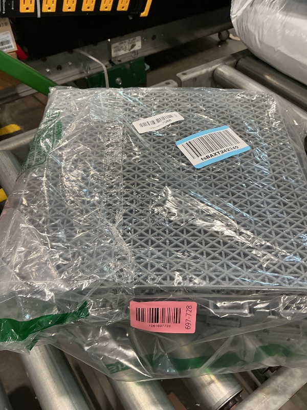 Photo 1 of *USED*
Fast-Drying Outdoor Decking for Garden, Kennel, Storage Shed, Basement, Garage, Patio, Bathroom, 10 PCS 12''x12''x0.59'' Heavy-Duty Interlocking Decking Tiles, Maximum Bearing Capacity up to 6613 LBs