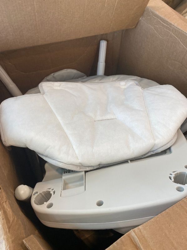 Photo 1 of *USED*
Graco Table2Table LX 6-in-1 Highchair, Willow with Infant Head Support & One-Hand Removable Tray
