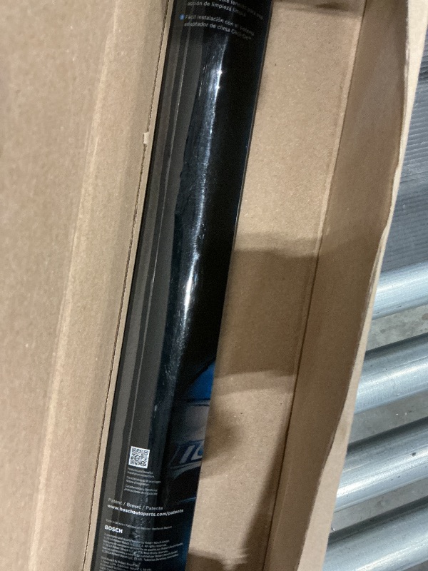 Photo 1 of *MINOR DAMAGE - USED*
BOSCH 26CA Clear Advantage Beam Wiper Blade; 26" - Single