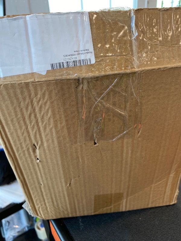 Photo 1 of *MINOR DAMAGE - USED*
YMKWZ 4 Pcs Drip Pans Set with Chrome Coating Heat Resistant Drip Pan Round Stove Drip Pans Electric Stove Burner Drip Pans Includes 2 Pcs 6inch and 2 Pcs 8inch for Home Kitchen