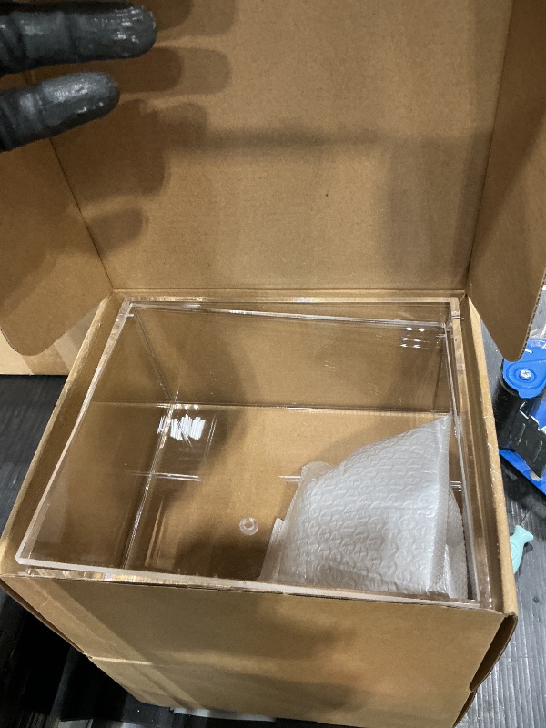 Photo 1 of *MINOR DAMAGE - USED*
PASOBAI Acrylic Storage Box with Lids 7.9 x 6.9 x 4.3 inches Transparent Square Container Suitable for Office and Home Use Mini Cube Storage Box for Jewelry, Stationery, and Small Toys