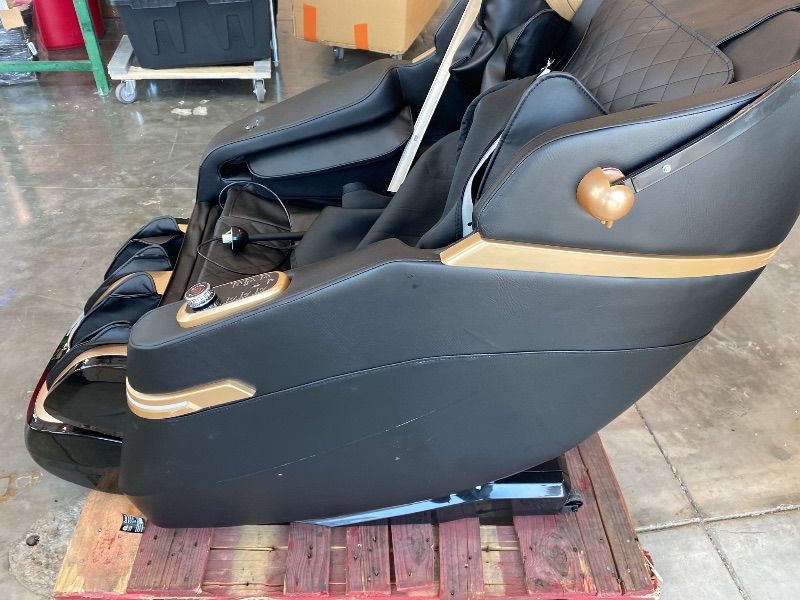Photo 1 of **MAJOR DAMAGE**
SOMANOVA 2026 New 4D Smart Massage Chair - Zero Gravity S-L Full Body Massage Sofa/Recliner - Smart Body Scanning - Directional Massage, Foot Roller, Calf Stretching, Airbag, Home Theater Sofa