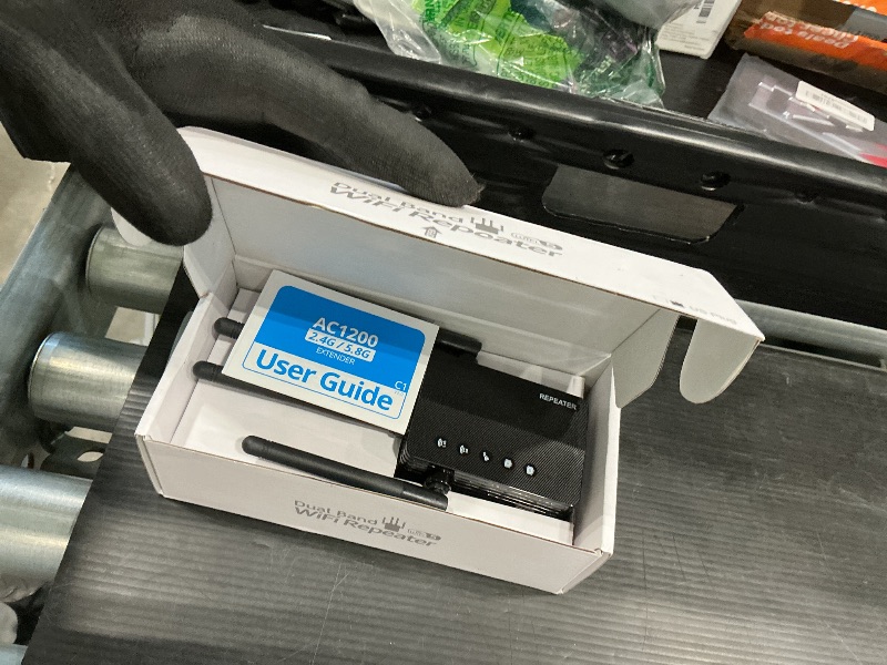 Photo 1 of *USED*
12880 Sq.Ft WiFi Extender Signal Booster, 1200Mbps WiFi Repeater, 105-Device Support, Simple Install, WiFi Extender with Wide Compatibility