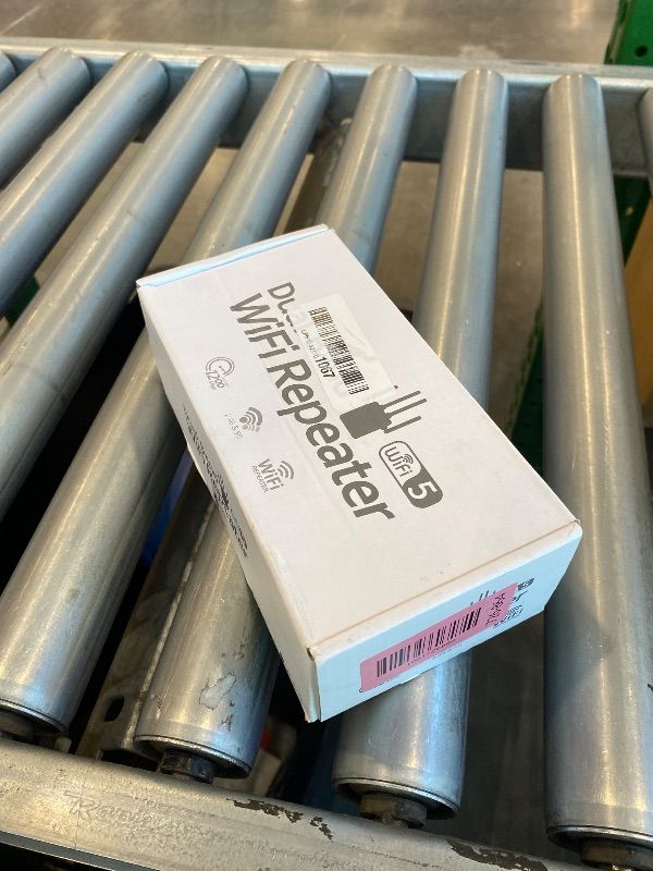 Photo 1 of *USED*
12880 Sq.Ft WiFi Extender Signal Booster, 1200Mbps WiFi Repeater, 105-Device Support, Simple Install, WiFi Extender with Wide Compatibility
