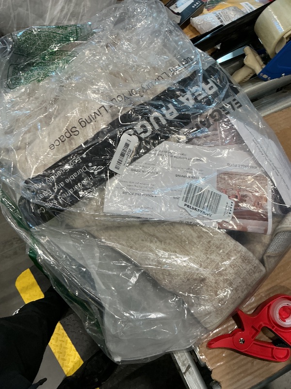 Photo 1 of **MINOR DAMAGE - USED**
Soalmost 6x9 Area Rug for Living Room Floral Washable Non-Slip Modern Rugs for Bedroom Dinning Room Ultra-Thin Indoor Brown