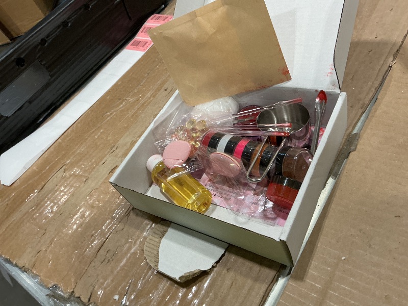 Photo 1 of **MISSING PARTS**
JCOOS DIY Blush Kit, cheek color Making kits, Make Your Own Cream Blush Making Kit Eyeshadow Lip Dewy Finish with Beeswax, Sweet Almond Oil, 8 Colors Pigment, Puff Makeup Gifts For Women Girls