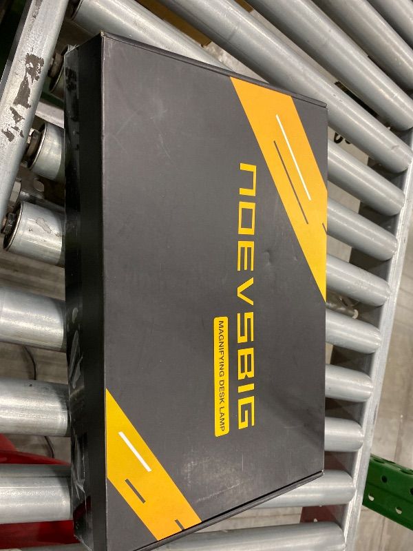 Photo 1 of *USED*
NOEVSBIG Magnifying Glass Desk Lamp with 3-Section Swing Arm and Big Clamp, Magnifying Glass with Light and Stand, 10X Wide Desk Magnifier Light for Reading/Office/Crafting/Close Work