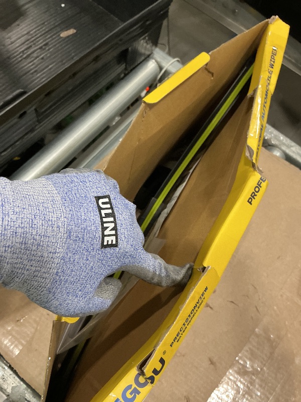 Photo 1 of ****only one******* JINGOU 26''+19'' Front Windshield Wiper Blades Compatible with 2008-2017 Honda Accord/2010-2015 Toyota Prius OEM QUALITY Premium All-Season Automotive Replacement Wipers