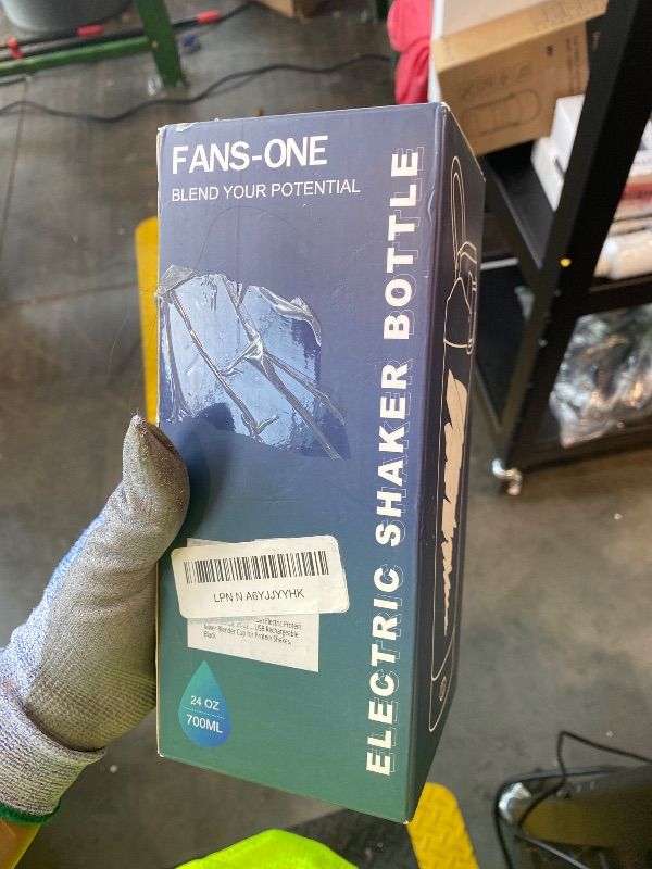 Photo 1 of *MISSING PARTS - See Clerk Notes*
COKUNST Portable Blender, Small Smoothie & Shake Maker with 8 Blades, 17 oz (500ml) Personal Blender with LED Display, USB C Rechargeable Juice Mixer with Extra Lid for Travel, Office Gym, Home, Black