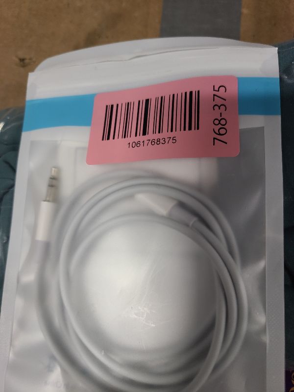 Photo 1 of (Apple MFi Certified) iPhone AUX Cord,Lightning to 1/8 Inch Audio Cable,3.3ft, Headphone Jack Adapter Male Aux Stereo Audio Cable Compatible for iPhone 14/13/12/11/XR/X/8/7 (White)