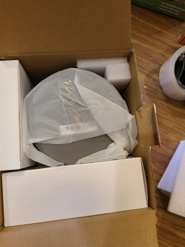 Photo 1 of ?Electric Focus?Magcubic Mini Projector 4K Support, Smart Projector with WiFi 6 and Bluetooth 5.4, 5W Soundbase Speaker, 180° Rotation, Portable Proyector for Home Theater