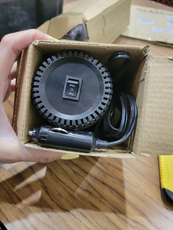 Photo 1 of 12V 150W Portable Car Heater Fast Demisting Defroster, Automobile Car Heater Can Heat Rapidly inwith Heating Cooling Air Purify, 360Degree Rotary Defroster Portable Car Heater (FF-10)