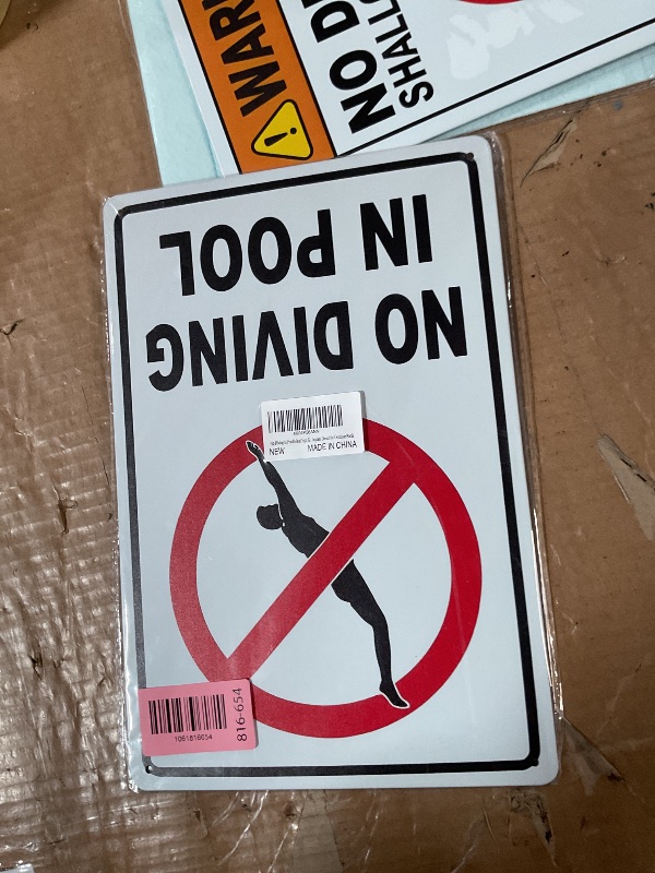 Photo 1 of ***(MAJOR DAMAGE/ SEE NOTES)***No Diving in Pool Metal Sign Gifts for Pool Owners- 12x8in No Diving Warning Tinplate Decor for Outdoor Pools