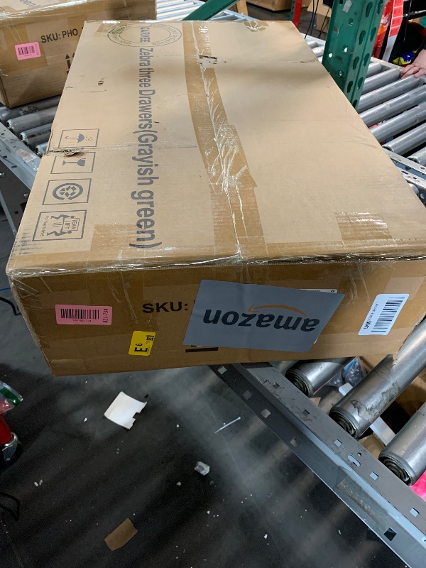 Photo 1 of ***FACTORY SEALED***
GAOMON Fluted 3 Drawer Dresser, Stylish Bedroom Nightstand with Deep Storage Drawers and Wide Surface, Multi-Functional Wooden Organizer for Living Room, Hallway, and Kids Room, Green