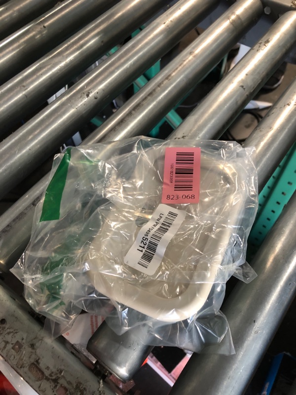 Photo 1 of ***(SOAP NOT INCLUDED)***AIDIMMING Silicone Enhanced Leak Proof Travel Soap Case, Vented Shampoo Bar Holder, Large Bar Soap Box with Lid Portable Soap Dish with Draining Layer (Offwhite& Green)