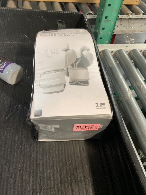 Photo 1 of ***(COLOR IS WHITE/ STOCK PHOTO FOR REFERENCE ONLY)***Everlast Elite V2 Training Glove Flam