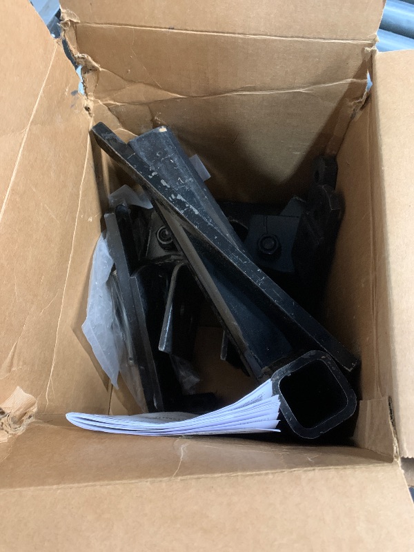 Photo 1 of ***PARTIAL SET***BOX 1 OF 2***
Equal-i-zer 4-point Sway Control Hitch, , 4,000 Lbs Trailer Weight Rating, 400 Lbs Tongue Weight Rating, Weight Distribution Kit Includes Standard Hitch Shank, Ball NOT Included