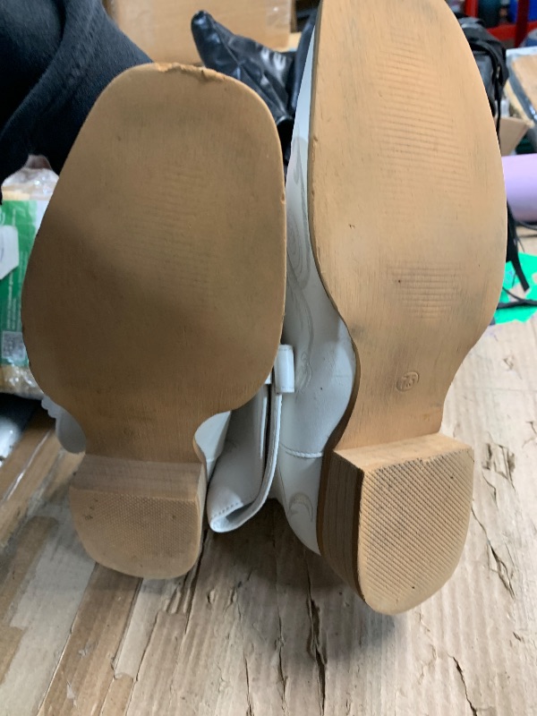 Photo 1 of ***(HEAVILY USED/ MINOR DAMAGE)***DREAM PAIRS Women's Square Toe Cowboy Cowgirl Boots Pull On Low Chunky Heel Mid Calf Western Boots with Embroidered Stitched for Theme Party Country Concert,Size 7.5,White,SDMB2220W