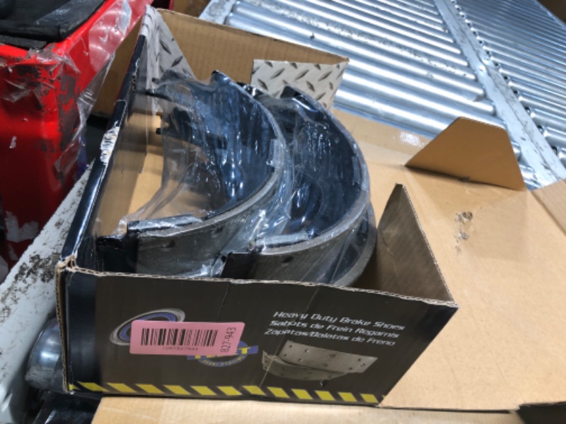 Photo 1 of ***(USED/ UNKNOWN IF MISSING PARTS)***Centric Premium 112.07050 Automotive Replacement Rear Drum Brake Shoe Fits Select Ford Ranger, Mazda B2300/B2500/B3000/B4000