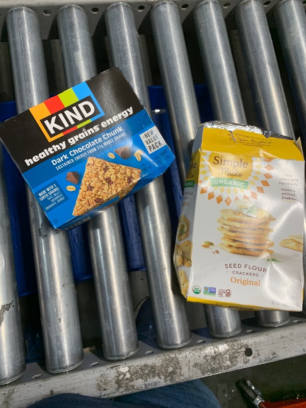 Photo 1 of ***COMBO PACK******EXP; (12/19/2025)***KIND Healthy Grains Energy Bars, Dark Chocolate Chunk, 21g Whole Grains, Made with Super Grains, Gluten Free Snacks, 10 Ct Value Pack, 14.1oz AND ***EXP; (10/25/2025)*** Simple Mills Organic Seed Crackers, Original -