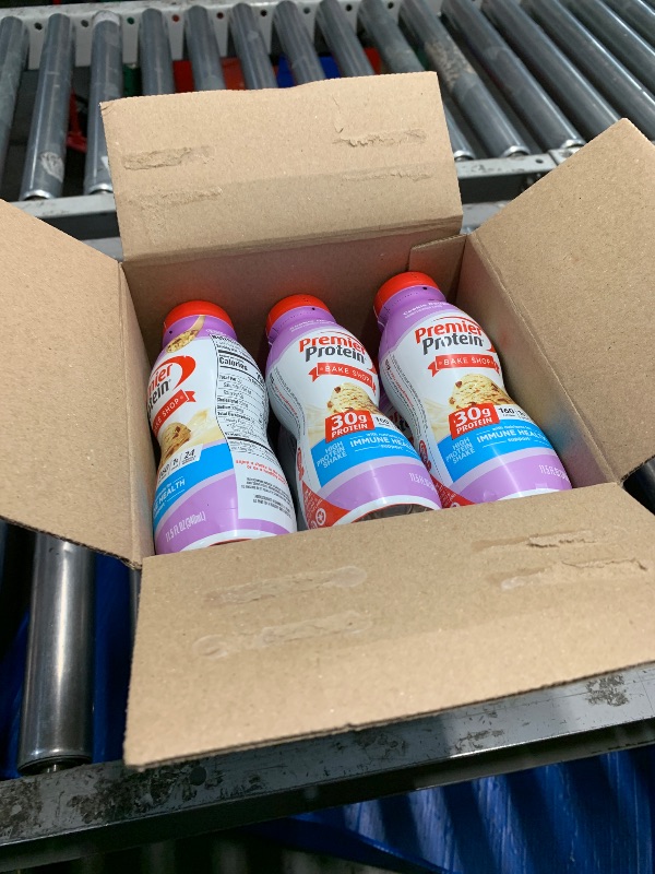 Photo 1 of ***EXP(09/25/2025)***Premier Protein Shake, Cookie Dough, 30g Protein, No Added Sugar, 24 Vitamins & Minerals to Support Immune Health, 11.5 fl oz, 12 Pack (Packaging May Vary)