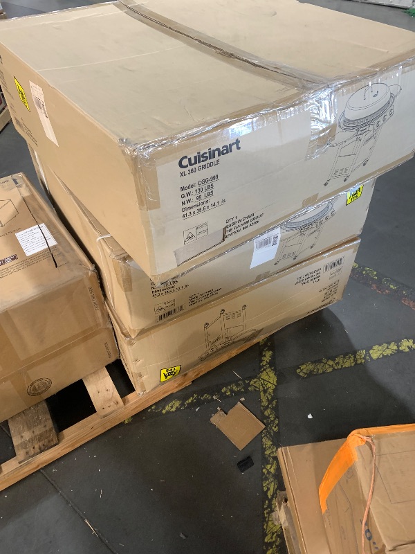 Photo 1 of ***FACTORY SEALED***Cuisinart 360° XL Griddle Outdoor Cooking Center, 30” Round Flat Top Grill with Stainless Steel Vented Lid, Folding Prep Tables, 45,000 BTU Burners, Grease Management, Gas Grill for BBQ, Cookouts