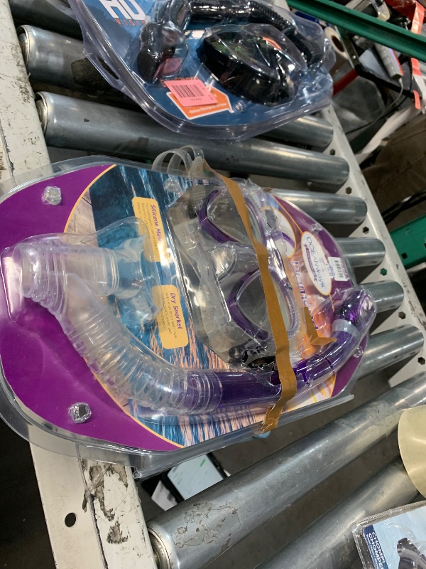 Photo 1 of ocean ways mask combo