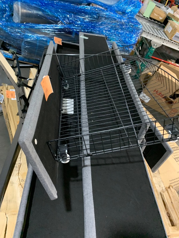 Photo 1 of (truck/ trailer pick up only)
king size head board, support legs, head board, foot board, wood slats