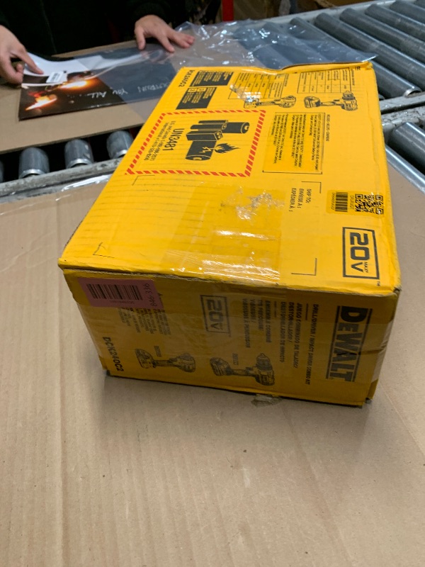 Photo 1 of (see all images) DEWALT 20V MAX Cordless Drill and Impact Driver, Power Tool Combo Kit with 2 Batteries and Charger (DCK240C2)