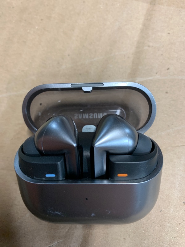 Photo 1 of ***(PARTS ONLY/ NON FUNCTIONAL)***Samsung Galaxy Buds 3 Pro AI True Wireless Bluetooth Earbuds, Noise Cancelling, Sound Optimization, Redesigned Comfort Fit, Silver [US Version, Amazon Exclusive, 2Yr Warranty]