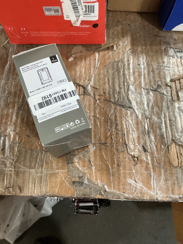 Photo 1 of [3 Pack] BESTTEN Outdoor Outlet Cover for GFCI and Decor Receptacle, Weather Proof, Vertical/Horizontal Auto-Closing Lid, UL Listed, Black, H4.65” x W2.87” x D0.71”