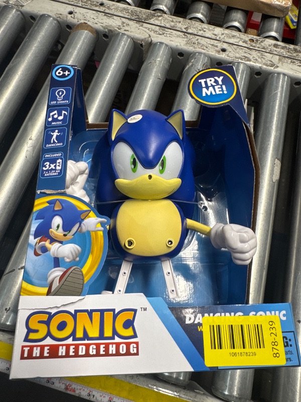 Photo 1 of ** see notes**World Tech Toys Sonic the Hedgehog Dancing Robot, Children 6+