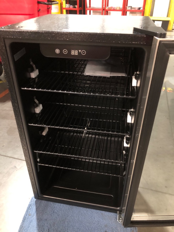 Photo 1 of ***FACTORY SEALED*** GE 4.1 Cu. ft. Beverage Centre GVS04BQNSS
