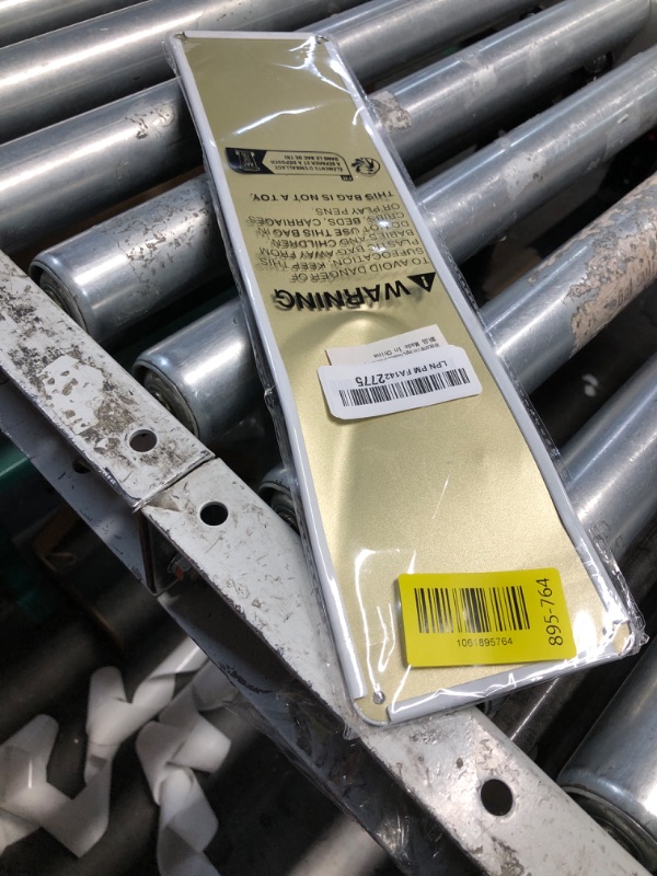 Photo 1 of ***DAMAGED - SEE NOTES/PICTURES*** Welcome Tin Sign, Rustic Metal Signs for Home, Office, Bar, Cafe, Restaurant, Wedding, Party Decoration, 4 x 16 Inch