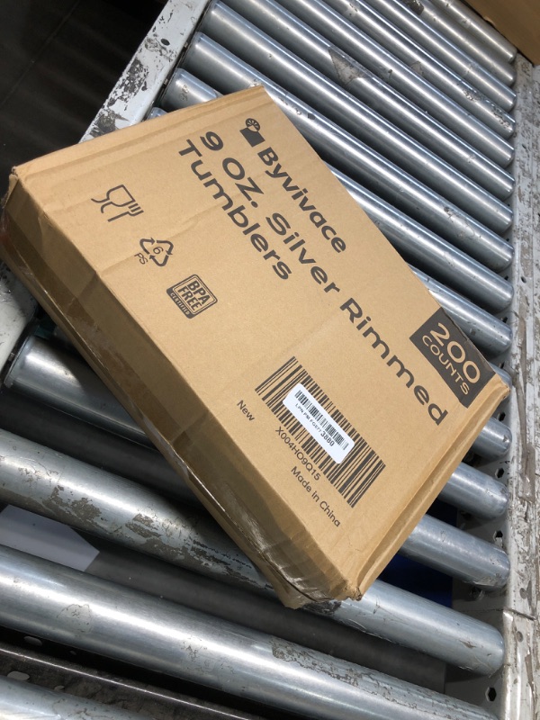 Photo 1 of [200 Pack] 9oz Clear Plastic Cups with Silver Rimmed Sturdy & Food Safe Disposable Wine Glasses Party Wedding Disposable Drinking Cups Plastic Cocktail Glasses for Wine, Juice & Cold Beverages