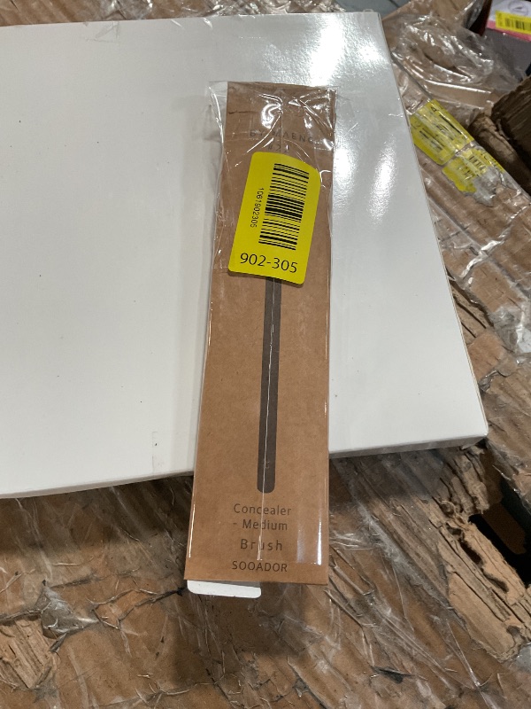 Photo 1 of [SOO ADOR] BY MAENG #22 Concealer Brush (Medium) - Precision Tool for Covering Imperfections and Enhancing Skin Tone | Designed by K-Pop Makeup Artist Maeng | Makeup Brush Base Brush