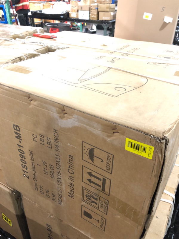 Photo 1 of ****FACTORY SEALED****OPENED FOR INSPECTION** One Piece Toilet, Elongated One-Piece Toilet for Bathrooms,1.1/1.6 GPF & MAP 900g With Dual Power Flush Toilet, Soft Close, Durable Ceramic, Easy-to-Clean Surface (Back)