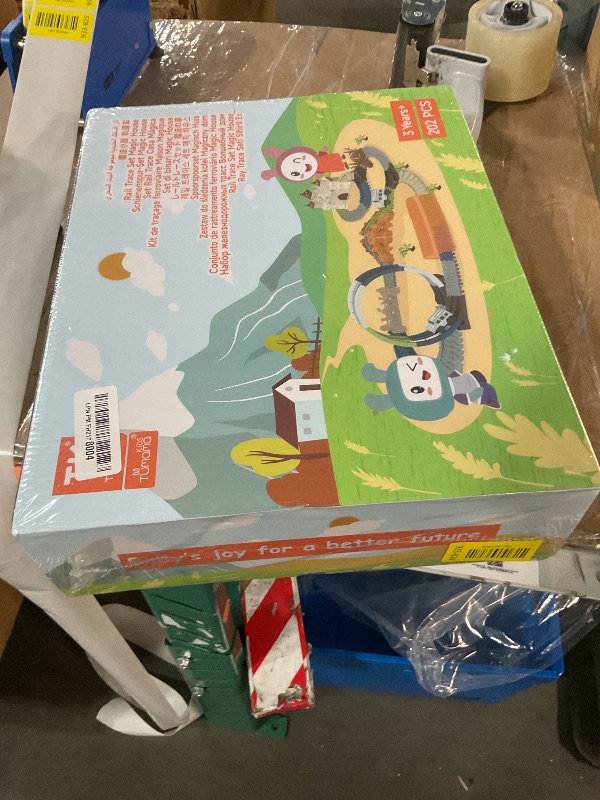 Photo 1 of (MISSING CARS) TUMAMA Race Track 202 Pcs Magic Castle Race Car Toys for Boys Girls 3 4 5 6 7 Year, 360° Rotating Flexible Train Track with Cars, Adventure Racetrack Educational Toy Set Kids Gift