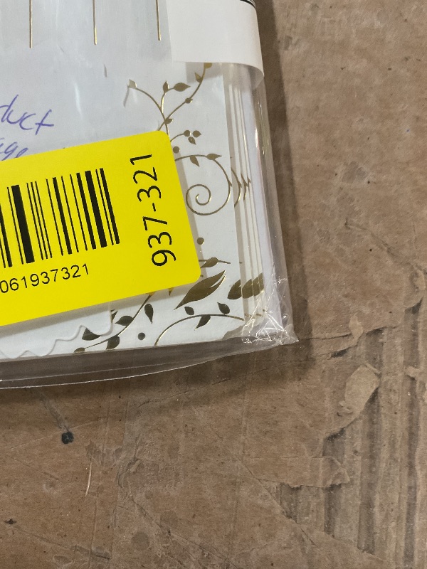 Photo 1 of * top right hand corner are a little ripped *
Fancy Land Blank Gift Certificates 25pcs Gold Foil Certificate Cards with Envelopes for Business Salon Spa Restaurants Vouchers for Christmas Holiday