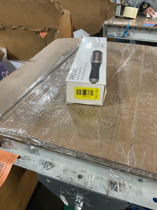 Photo 1 of * factory sealed *
Ionic Thermal Brush Curling Iron Brush 1.5 Inch Heat Round Hair Curling Brush with Ceramic Tourmaline Hair Styler Dual Voltage Hot Brushes for Volume Hair Curler