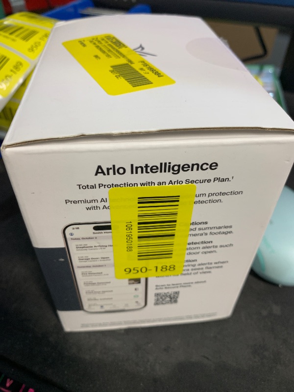 Photo 1 of ***MISSING BATTERY***
Arlo Ultra Add-On Security Camera 4K HDR (3rd Gen, 2025 Release) - Requires SmartHub, Wireless Outdoor Camera, Battery Power, Emergency Response, Event Caption, 1-Mo Trial of Secure Plan, 1 Cam, White