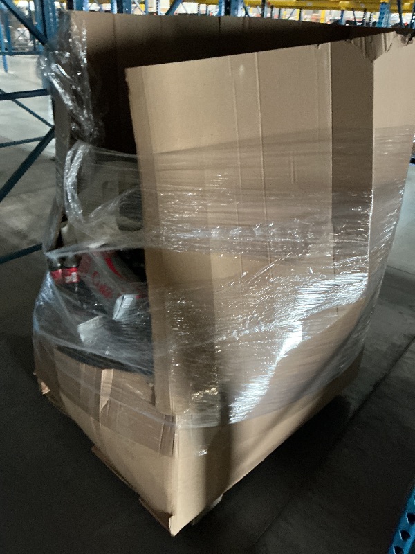 Photo 1 of ***NON-REFUNDABLE - THIS PALLET IS NON-REFUNDABLE. DRINKS ARE PAST EXPIRATION. DRINKS ARE EXPIRED. THESE EXPIRED DRINKS ARE NON-REFUNDABLE***Pallet of different Coca Cola products different exp dates