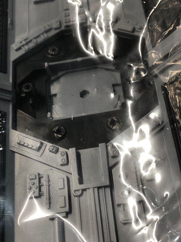 Photo 1 of ***DAMAGED - SEE NOTES/PICTURES*** STAR WARS The Vintage Collection Darth Vader’s TIE Advanced, A New Hope 3.75 Inch Premium Collectible Vehicle & Action Figure