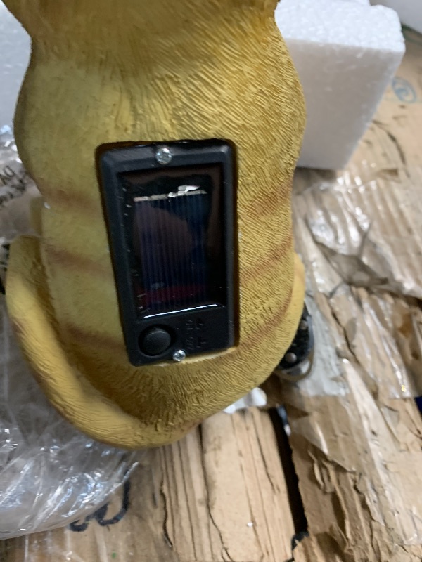 Photo 1 of ***(SOLAR PANEL IS LOSE/ MINOR DAMAGE)***GIGALUMI Solar Garden Decor Flower Pot Cat Statues Outdoor, Birthday Gifts for Women Mom Grandma Senior Elder, Cat Ornament for Balcony, Garden, Patio, Yard, Lawn