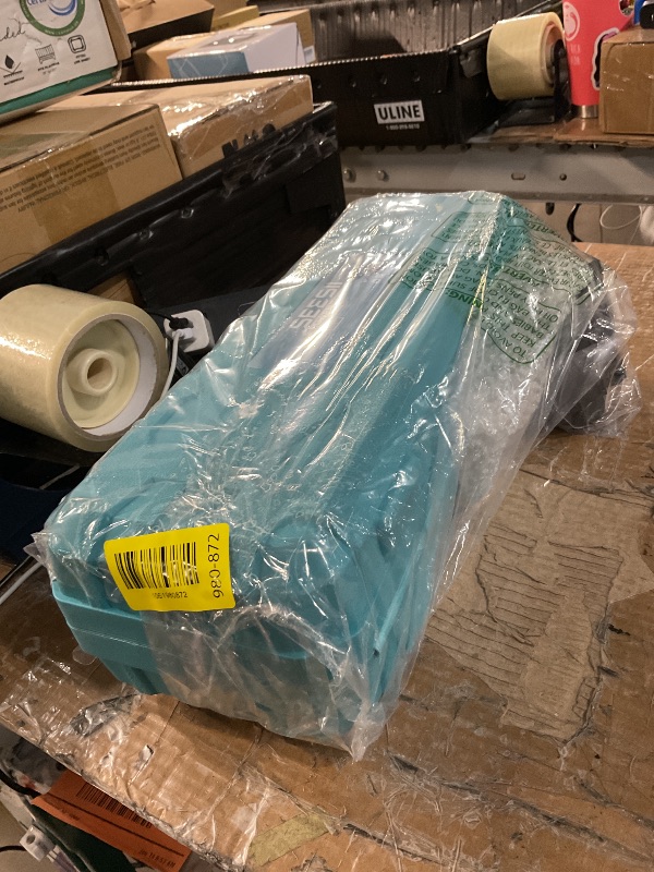 Photo 1 of ***MISSING PARTS***
Seesii Mini Chainsaw, 6-inch Mini Chainsaw Cordless, Handheld Electric Power Chain Saw with 2 Batteries, for Tree Trimming Wood Cutting, Best Gifts for Father, Dad, Husband, Men