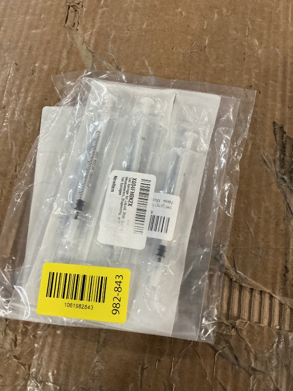 Photo 1 of 1ml Syringe for Liquid, Oral, Scientific Labs, Measurement, Dispensing, with Cap- 3 Pack 1ml Syringes